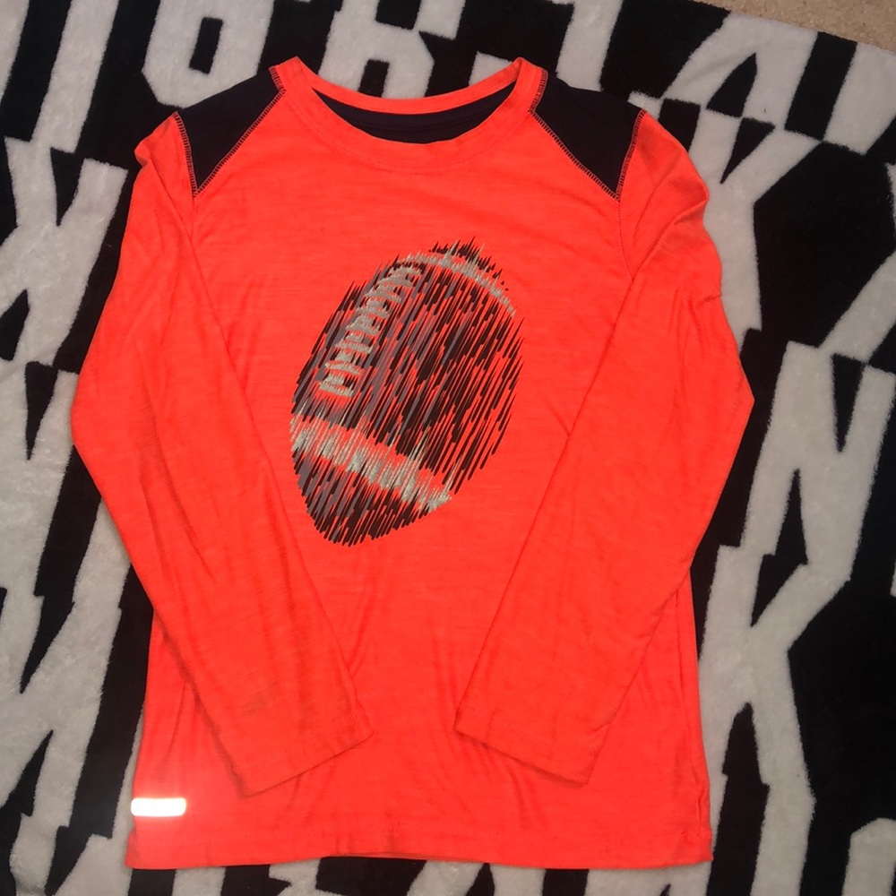 Boys long sleeve T-shirt.